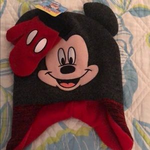 Disney hat and glove set NWT